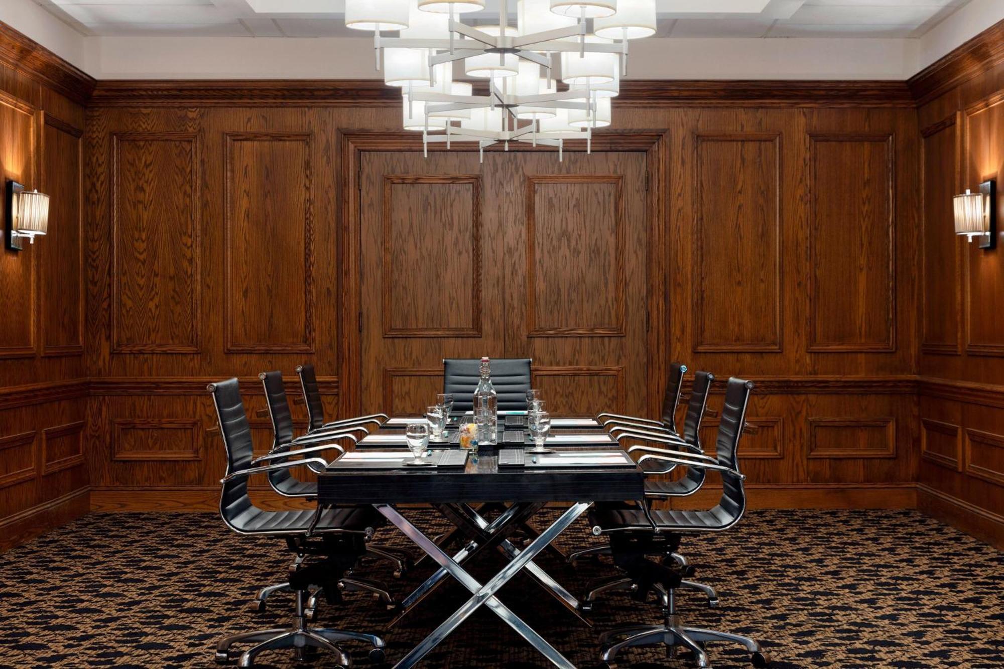 Le Meridien Charlotte Bagian luar foto